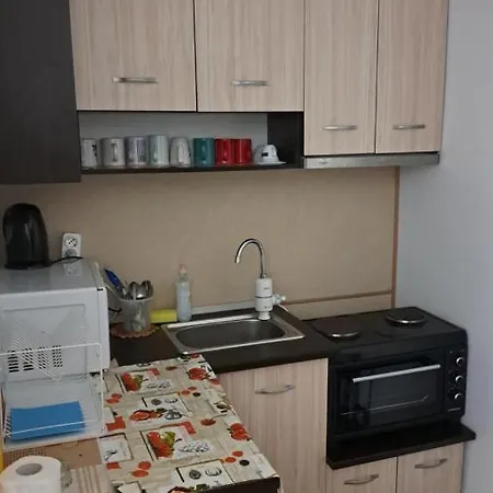 Апартаменты Primorsko Apartments Приморско