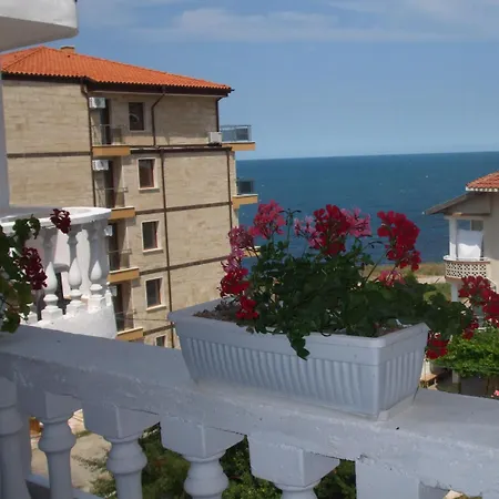 Primorsko Apartments Апартаменты Приморско