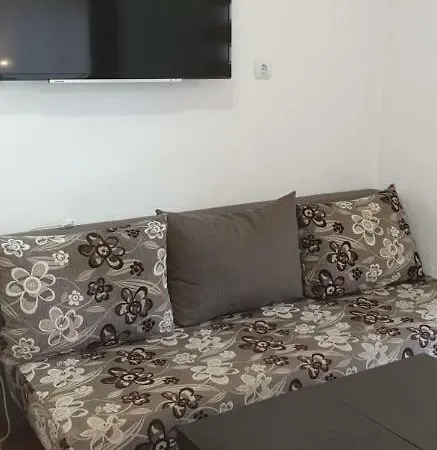 Primorsko Apartments *