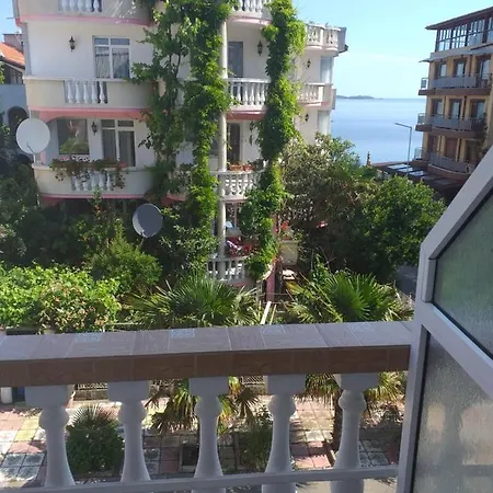 شقة Primorsko Apartments بريمورسكو