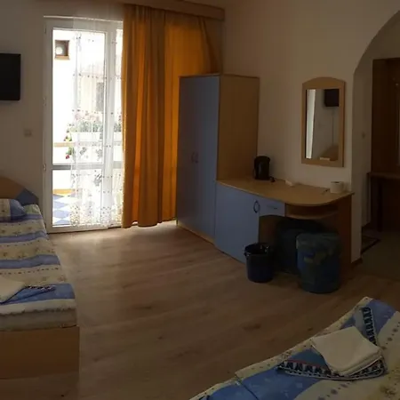 شقة Primorsko Apartments بريمورسكو