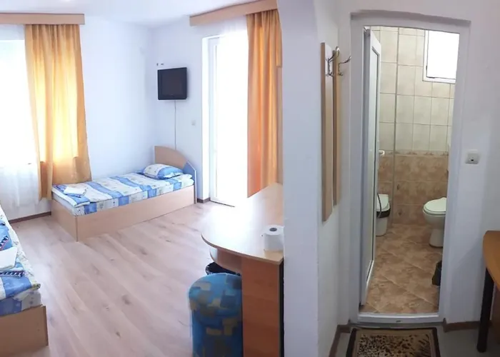 Primorsko Apartments * Приморско