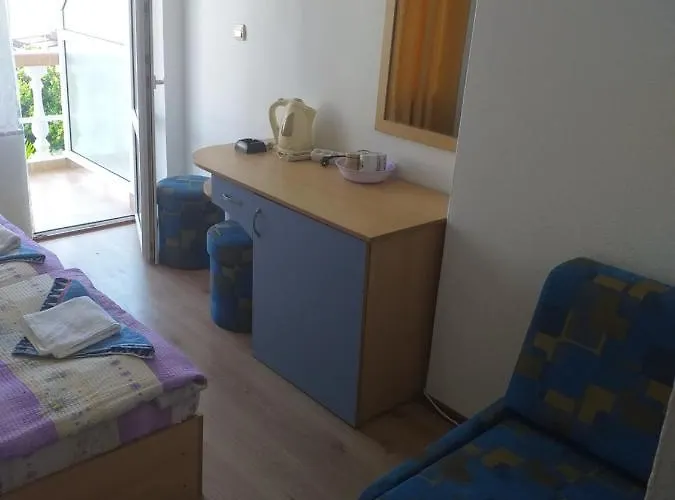 Primorsko Apartments Апартамент