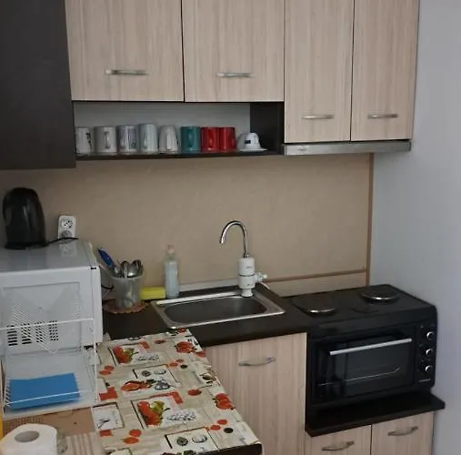 Апартамент Primorsko Apartments Приморско