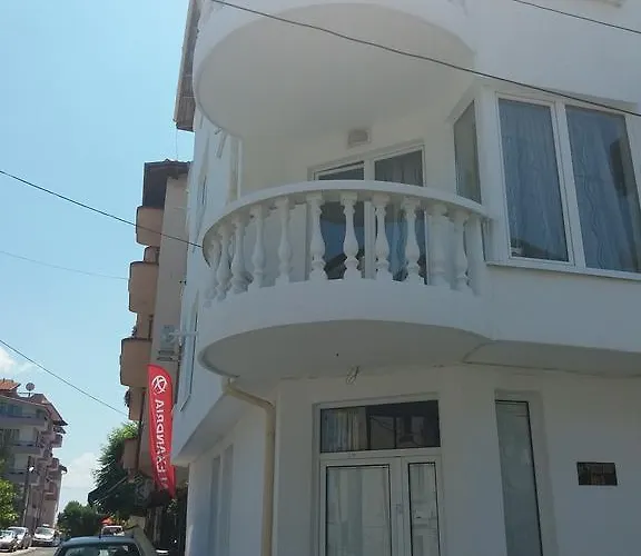 شقة Primorsko Apartments بريمورسكو
