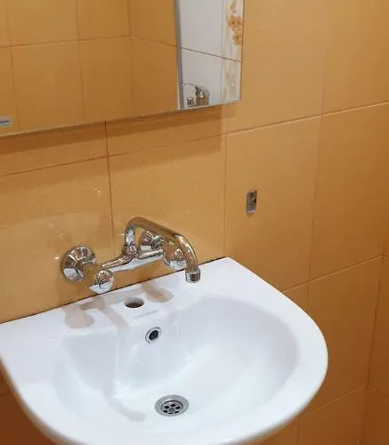 Апартамент Primorsko Apartments Приморско