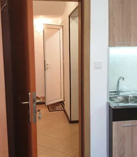 Primorsko Apartments * Приморско